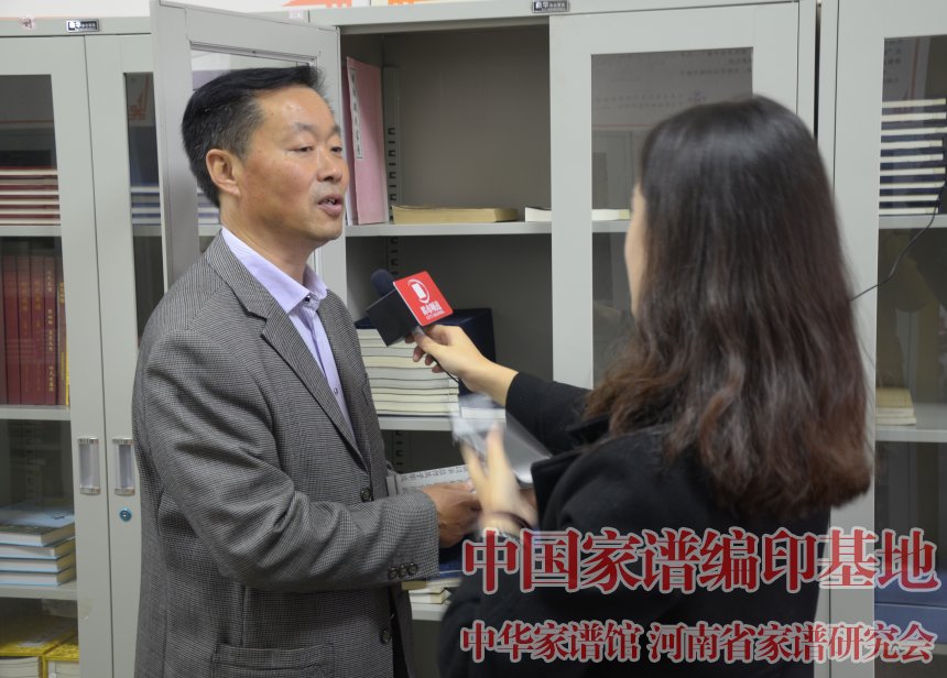 金涛副会长接受河南电视台都市频道记者访问.jpg