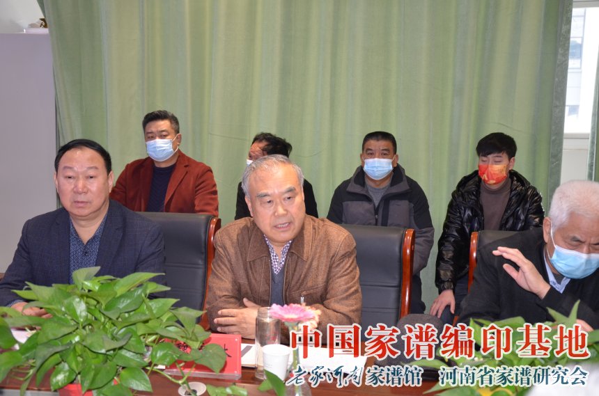 魏育林讲话.jpg